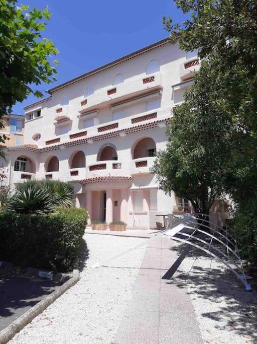 Bandol: Elegant Et Cosy 2 Pieces, Proche Ville Et Plage Dış mekan fotoğraf